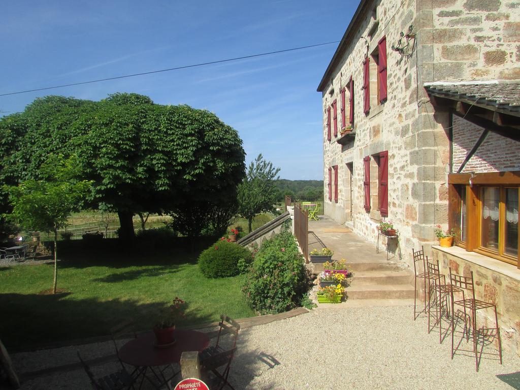 Lacapelle-Marival Ecuries De Saint Maurice- Maison D'Hotes De Gondou المظهر الخارجي الصورة